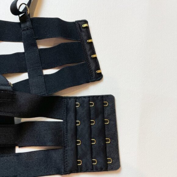 NWOT Victoria's Secret Bra 32DD Unlined Balconet Strappy Banded Black B1428 - Picture 7 of 7